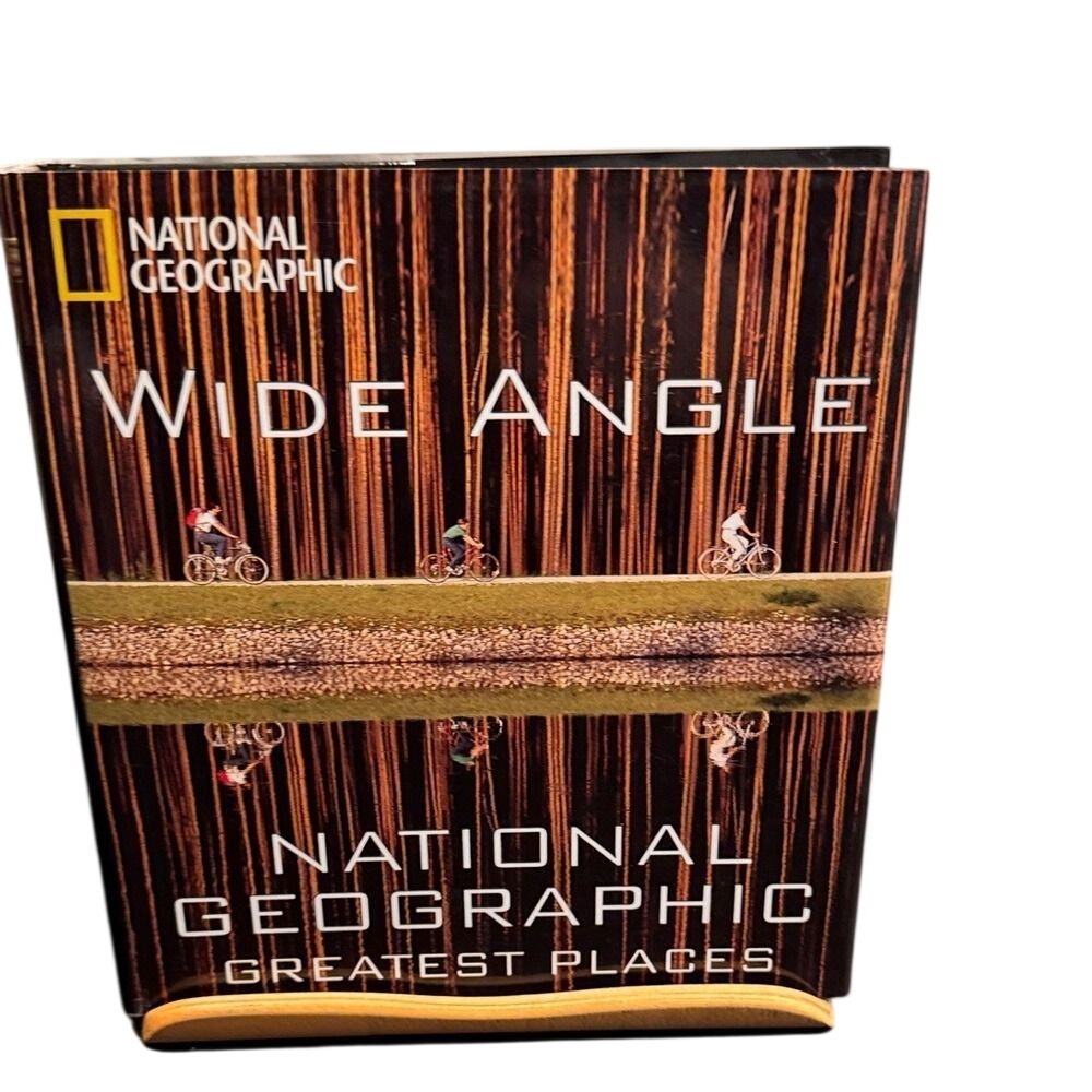 National Geographic Wide Angle Book - Black and Brown